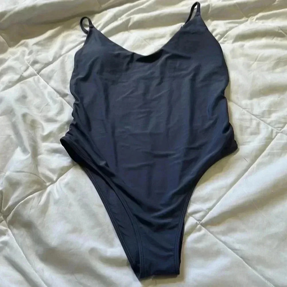 Aerie blue high cut on piece swimsuit size medium - Picture 4 of 8